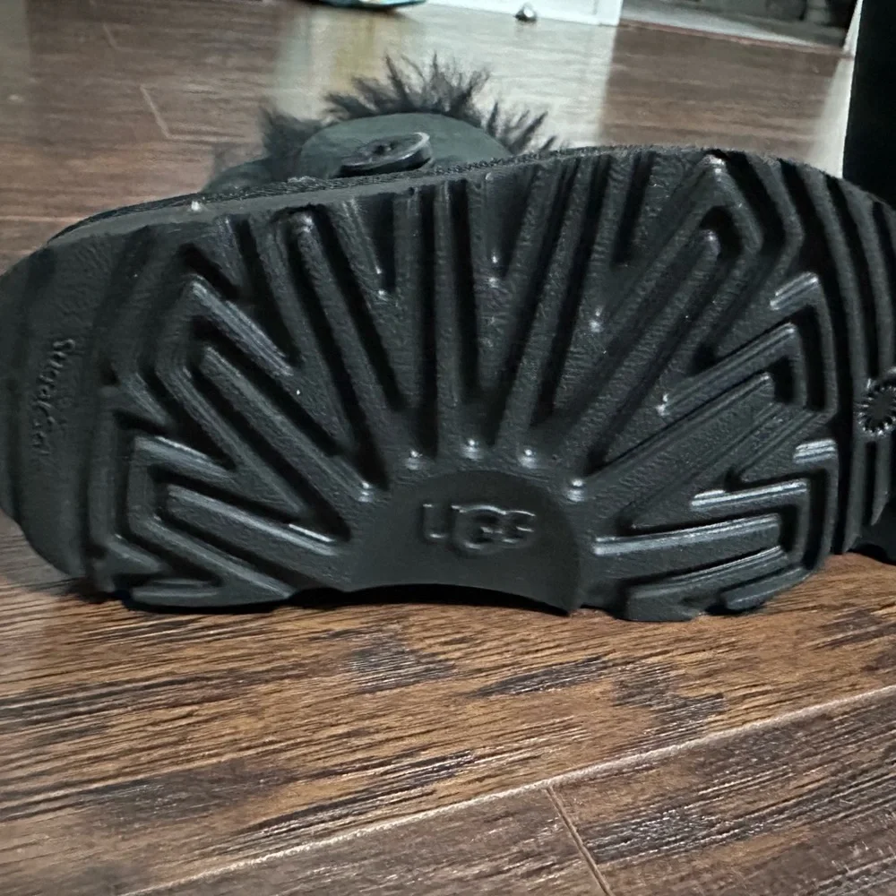 UGG Bailey Boot Toddler Size 6